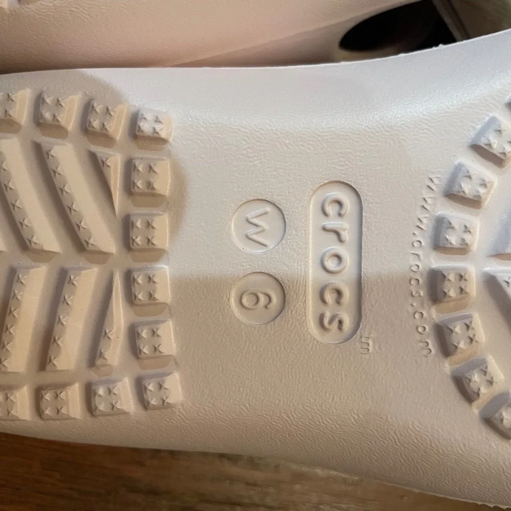 Crocs Swiftwater Sandal Womens Pink Strappy Slide Athletic Water Shoes 6